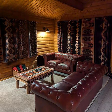 Pineshadow Lodge-Dog Friendly Kenwick Park Louth Лаут Екстериор снимка