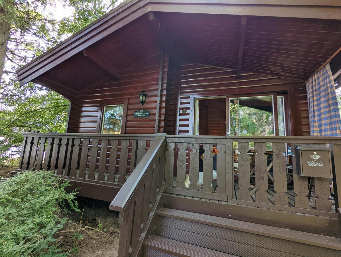 Pineshadow Lodge-Dog Friendly Kenwick Park Louth Лаут Екстериор снимка