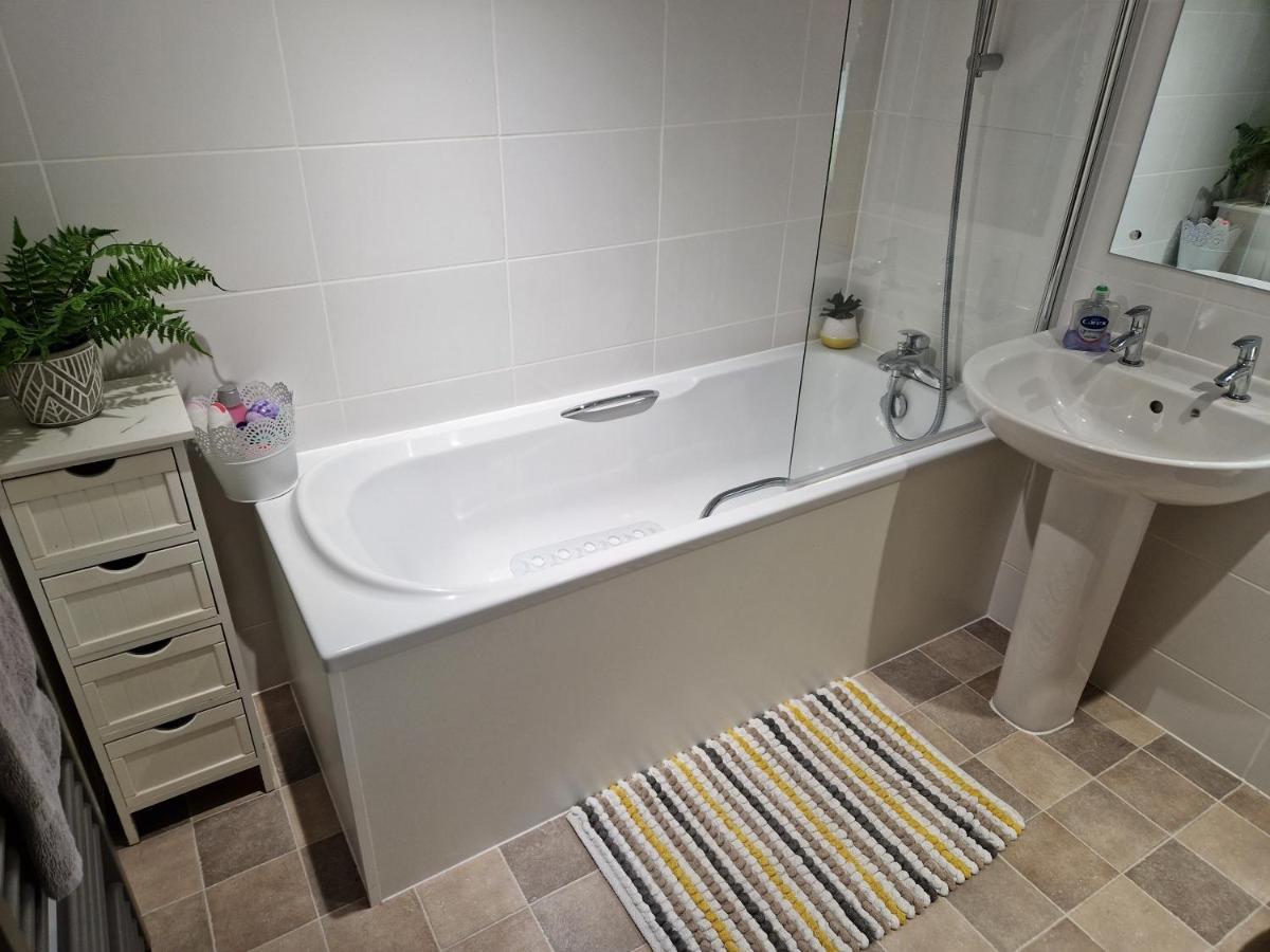 Pineshadow Lodge-Dog Friendly Kenwick Park Louth Лаут Екстериор снимка