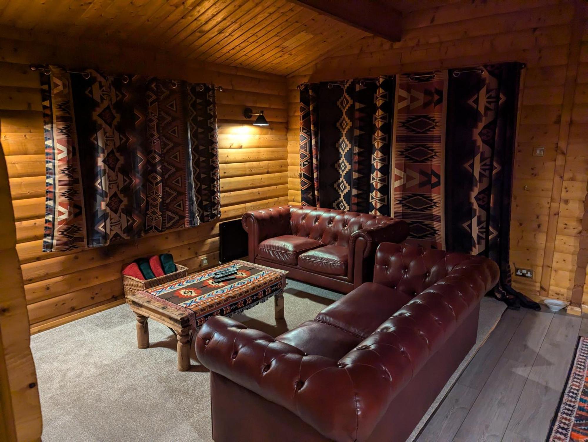 Pineshadow Lodge-Dog Friendly Kenwick Park Louth Лаут Екстериор снимка